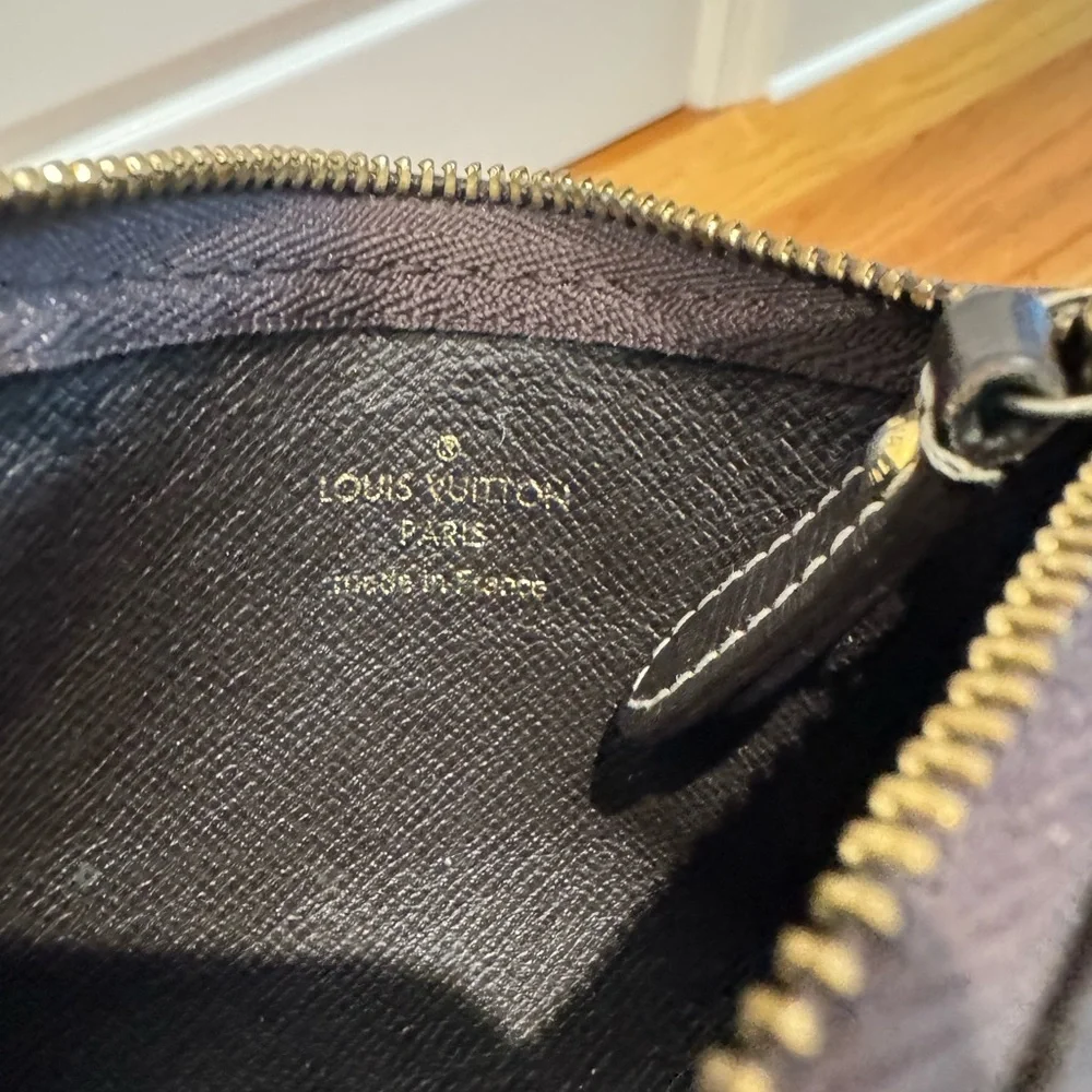 Louis Vuitton Idylle Key Pouch Fusain. AUTHENTIC - Picture 4 of 4